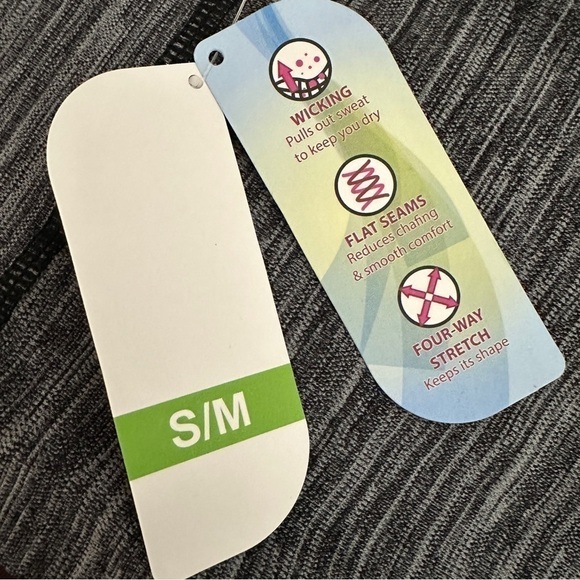 NWT Heather Grey Capri Leggings Moisture Wicking Size S/M - Picture 7 of 8